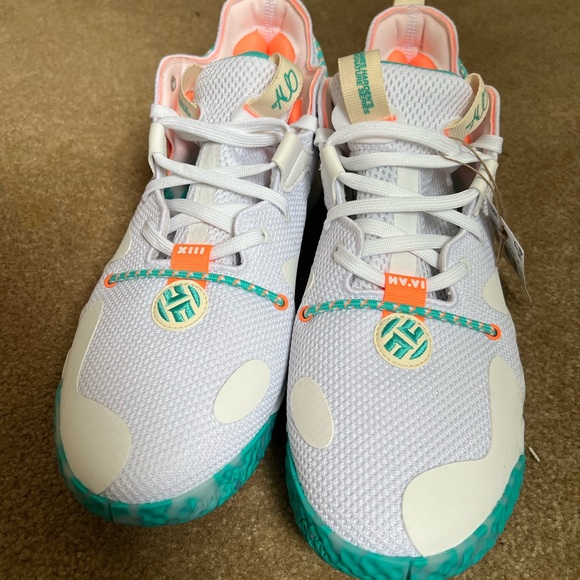 James Harden Vol 6 Basketball Sneaker - Picture 4 of 8